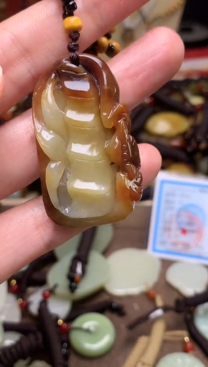 颈饰未镶嵌和田玉新疆料青海料清水和田玉吊坠