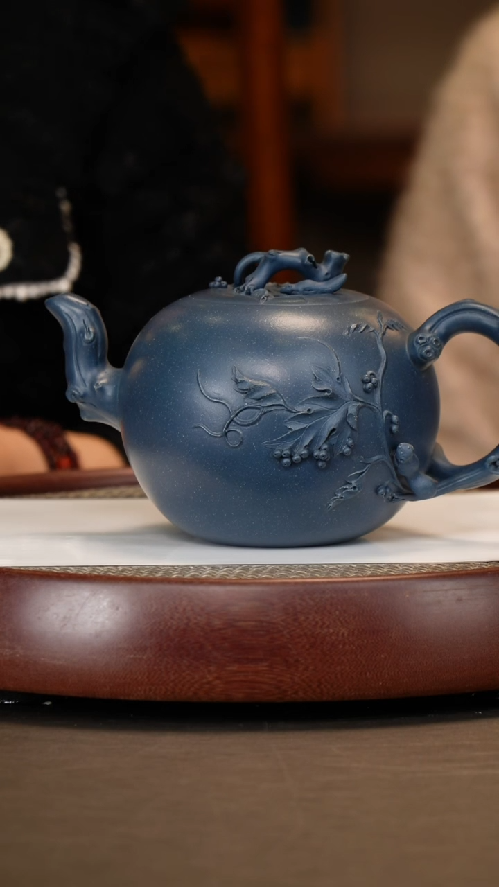 【闪购商品】紫砂茶壶【薛锋】绿泥松鼠葡萄  900CC