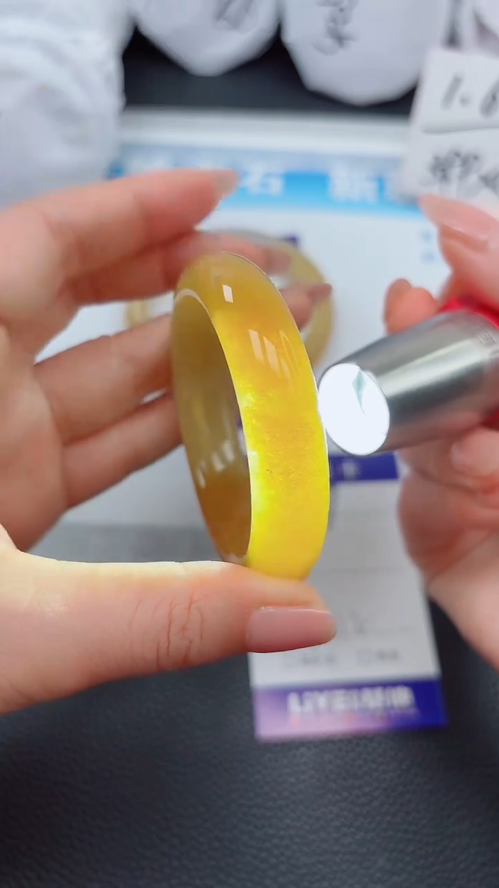 【闪购商品】石英质玉手镯未镶嵌197