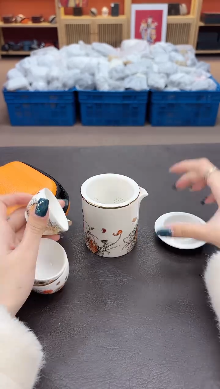 【闪购商品】摆件瓷SC1111111111111