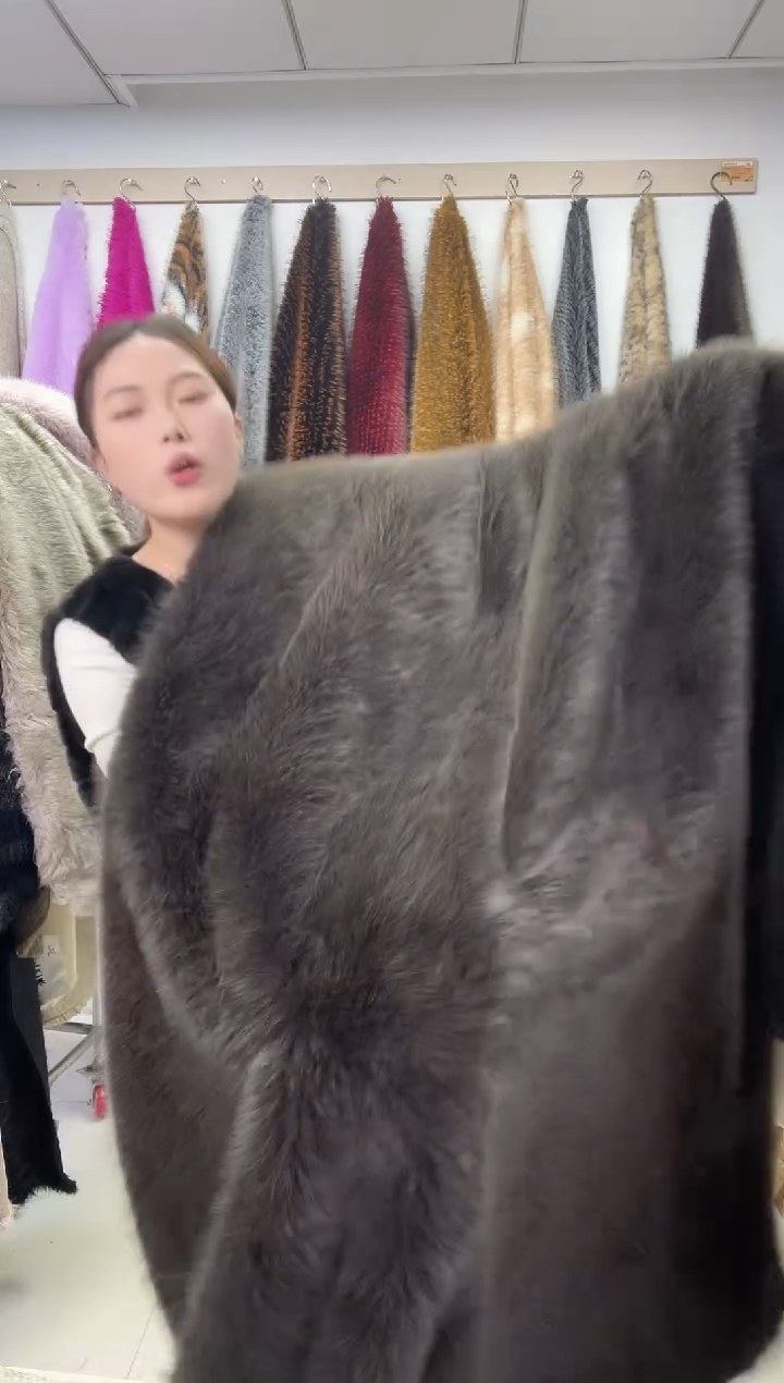 狐狸毛A57，尺寸1.9*2