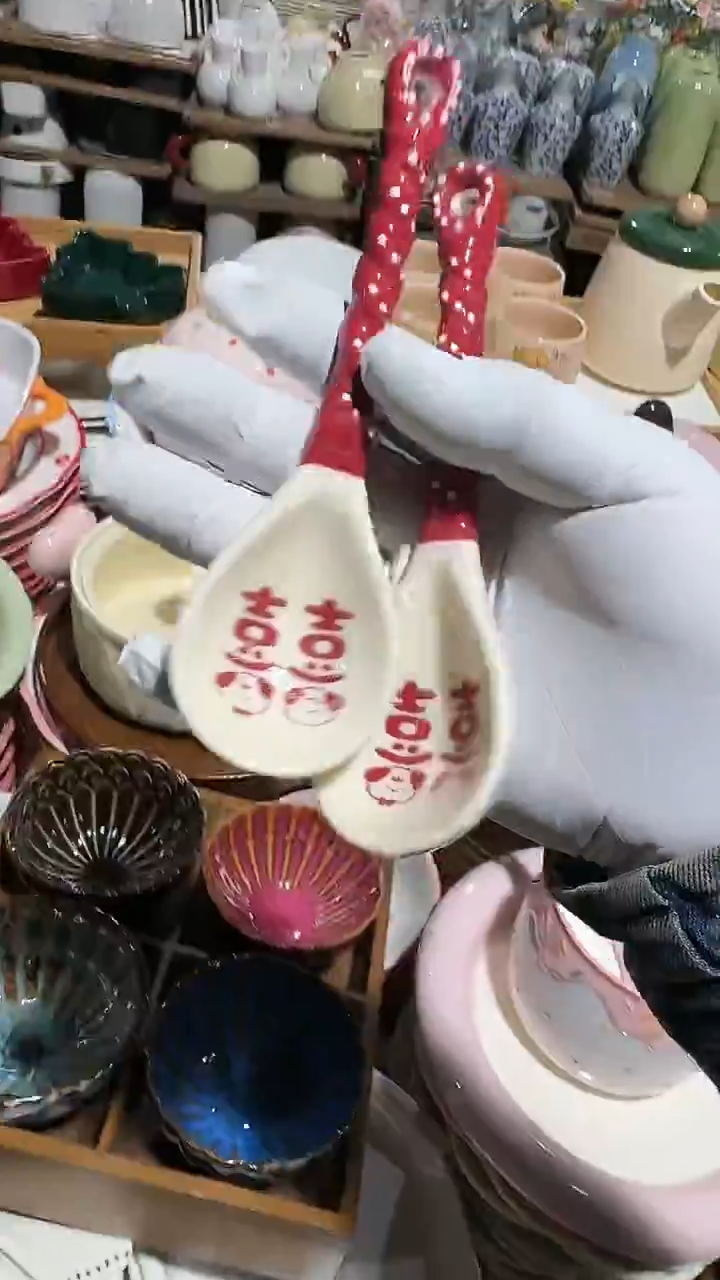 陶瓷2个勺子 微瑕凑满20元包邮