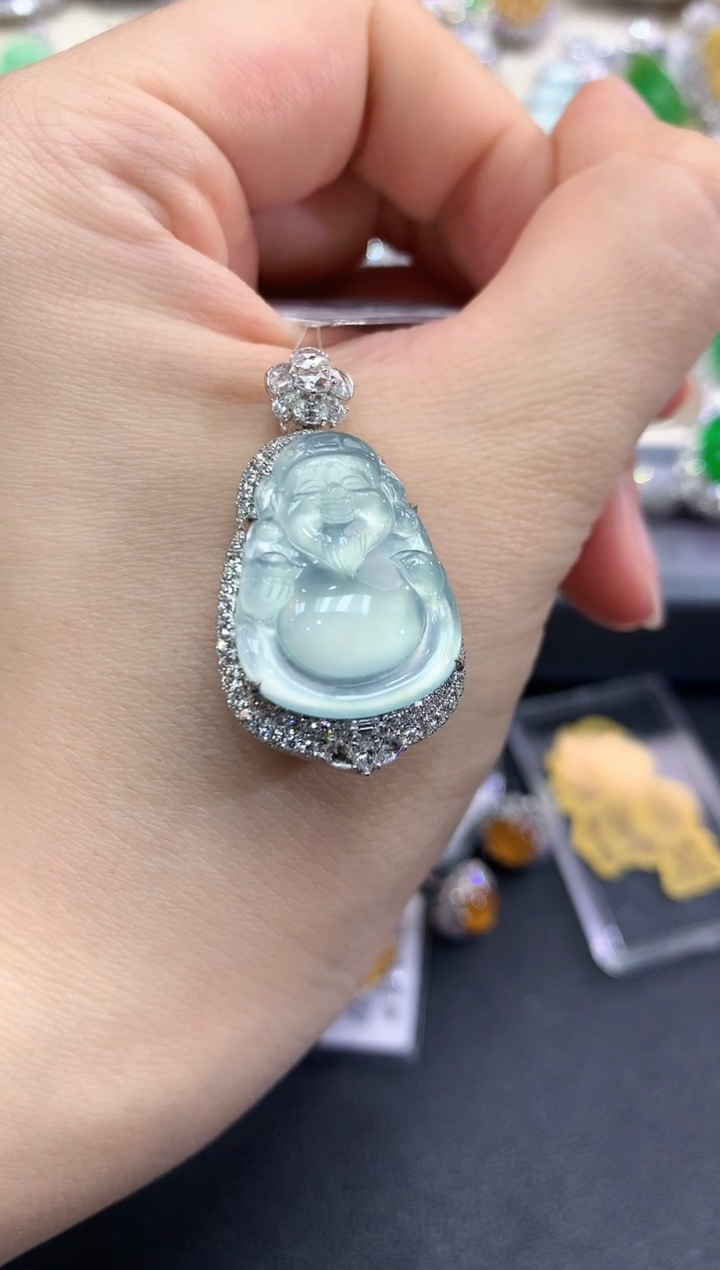 【闪购商品】翡翠颈饰18K金镶嵌D39   