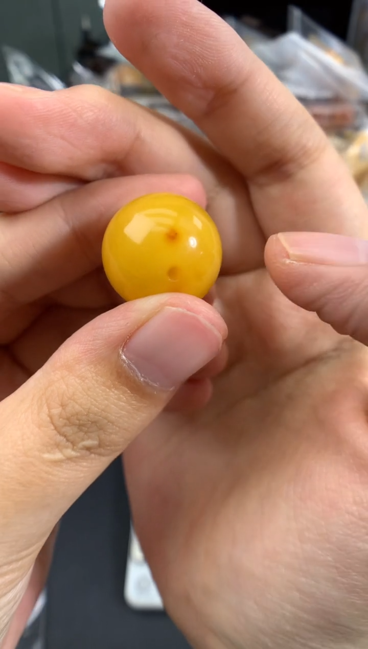 琥珀未镶嵌珠宝奇石1