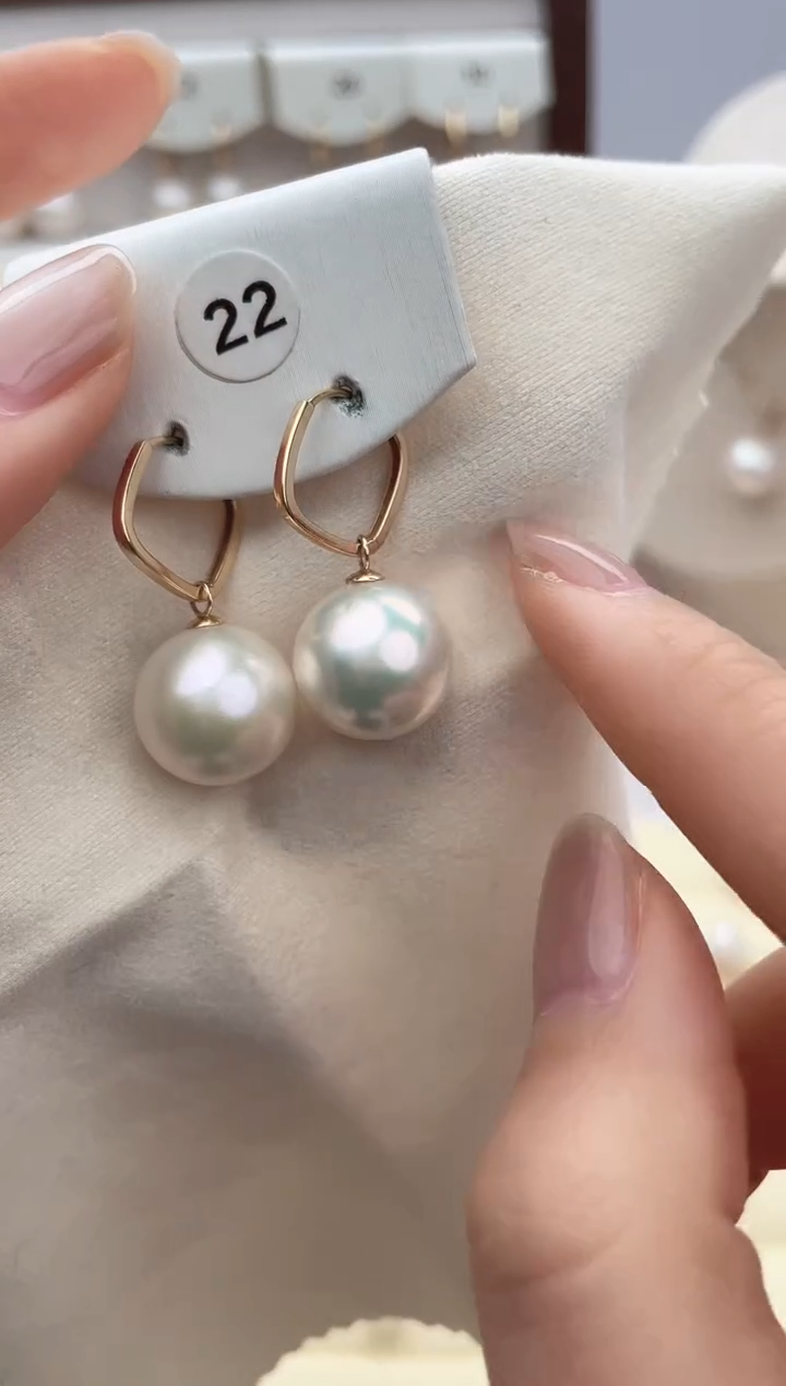 【闪购商品】淡水珍珠耳饰18K金镶嵌1