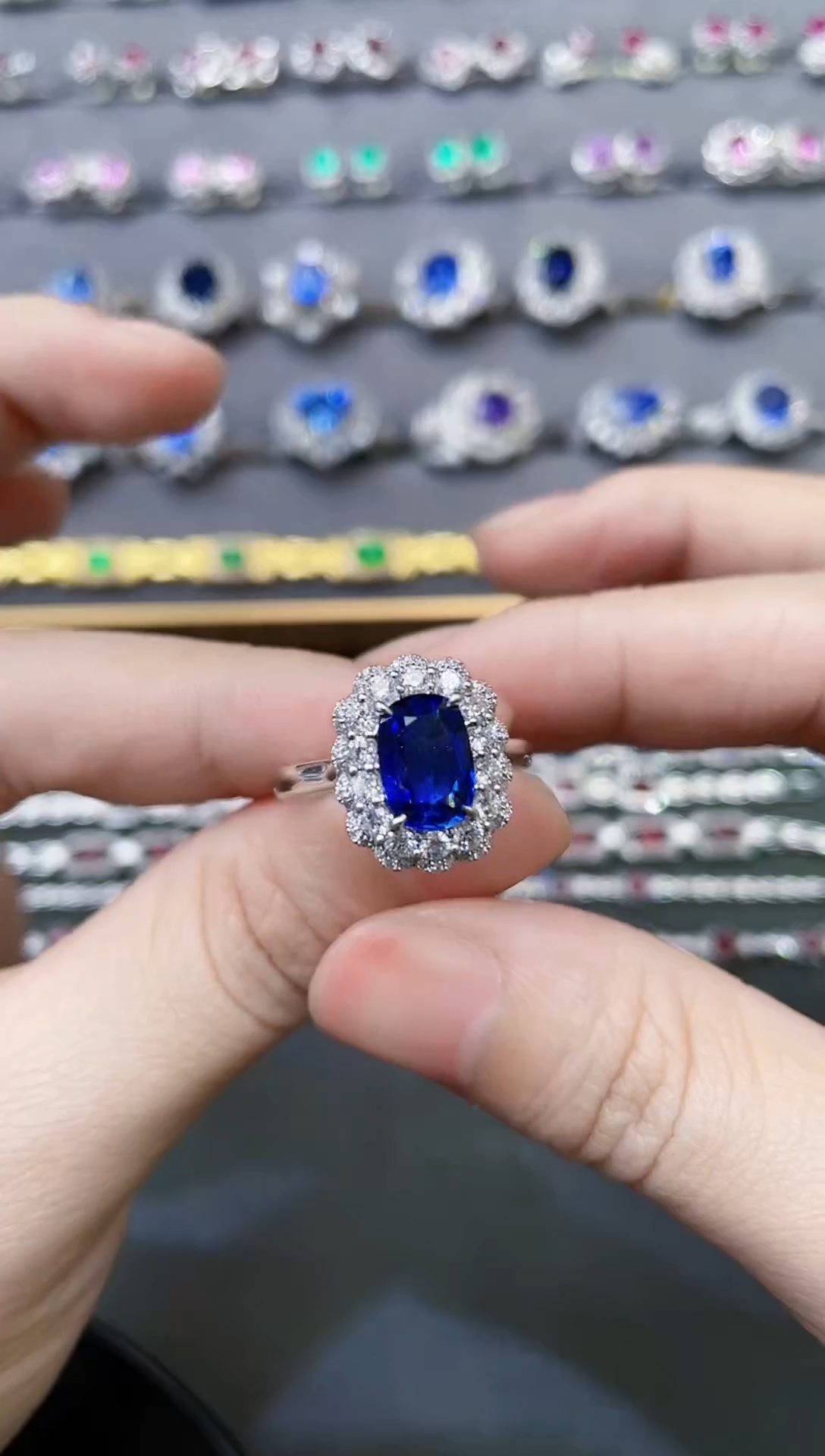 【闪购商品】蓝宝石戒指18K金镶嵌1