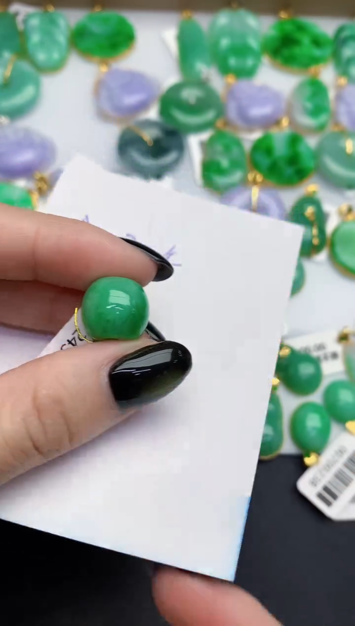 【闪购商品】翡翠颈饰未镶嵌000000000