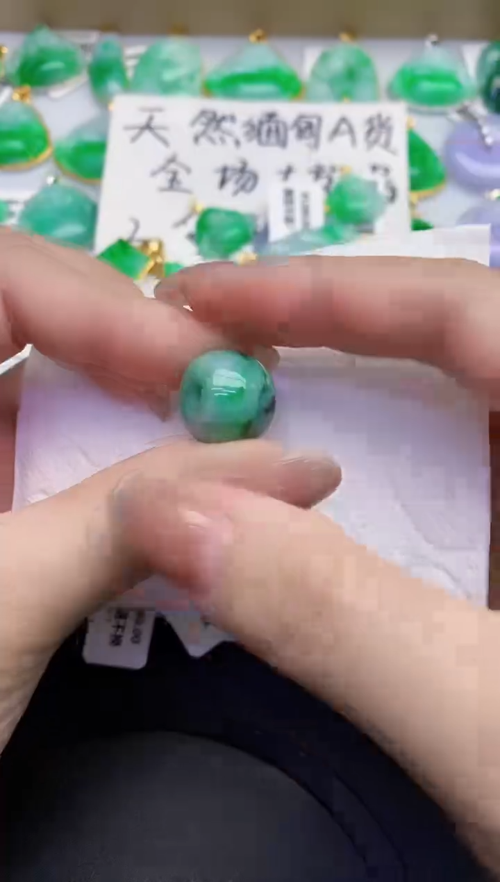 颈饰未镶嵌翡翠缅甸天然翡翠A货