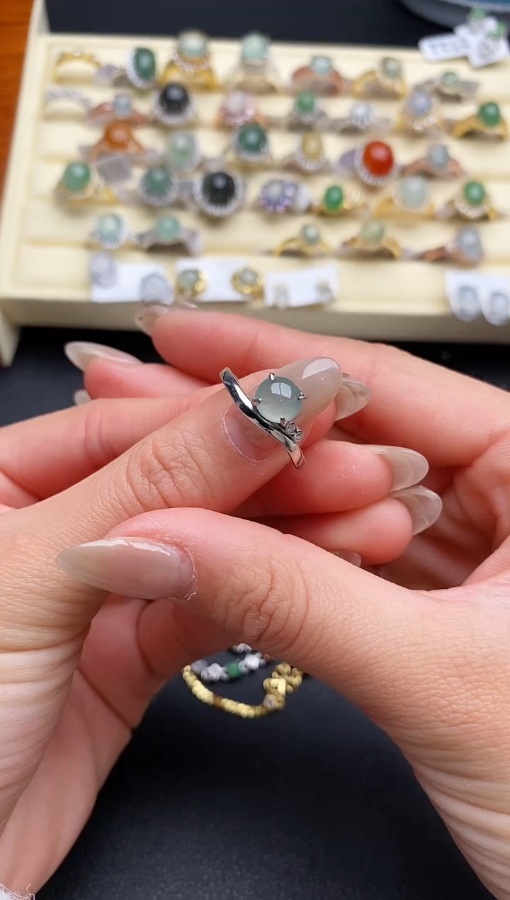 【闪购商品】翡翠戒指银S925镶嵌8888888+3