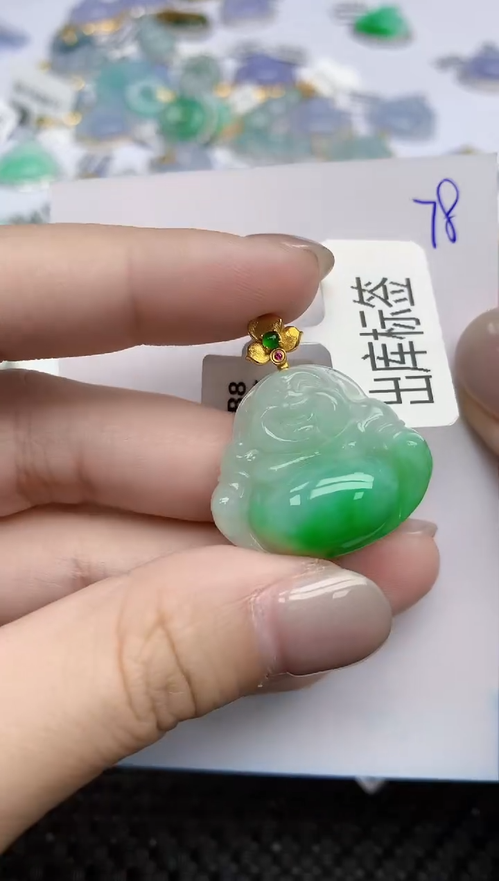 【闪购商品】翡翠颈饰未镶嵌天然翡翠A货