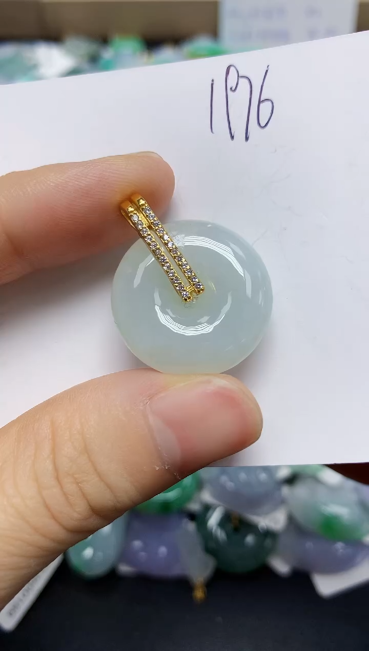 翡翠未镶嵌颈饰天然缅甸翡翠A货