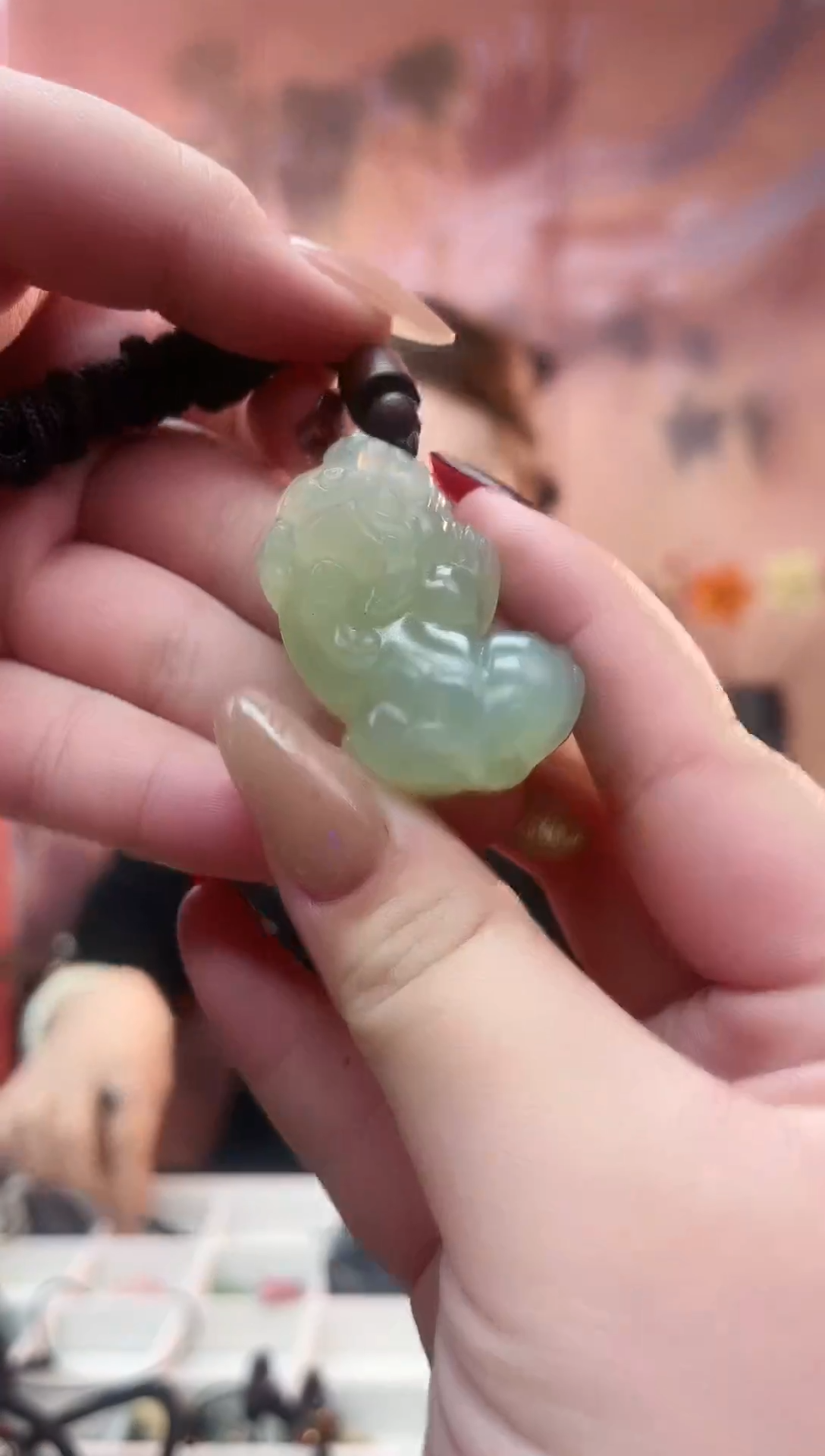 未镶嵌岫玉颈饰·