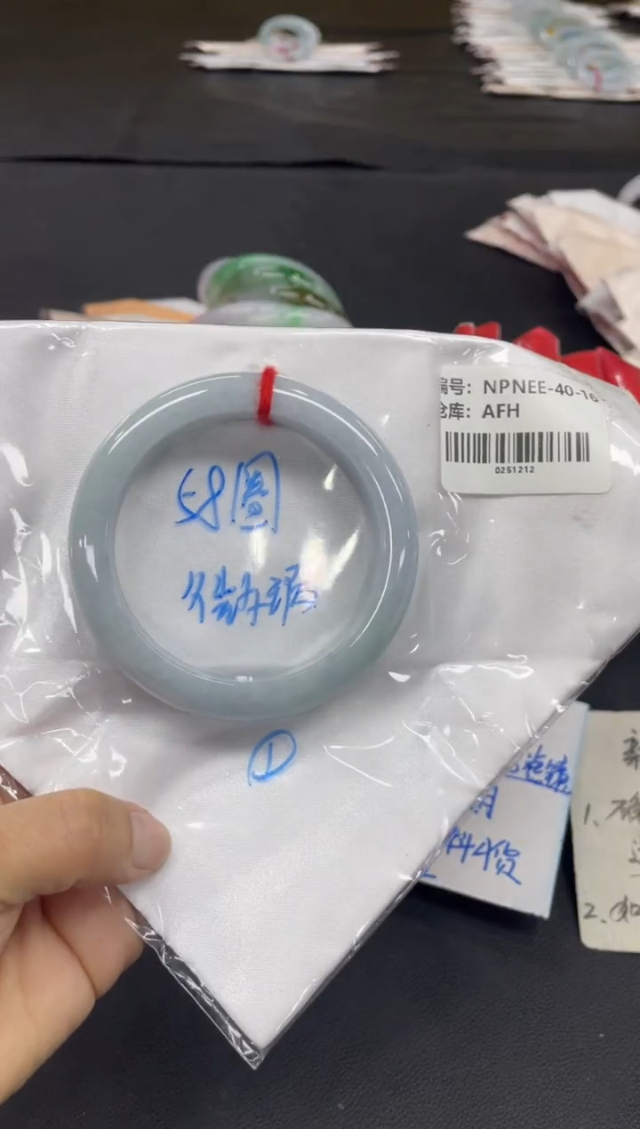 未镶嵌手镯翡翠翡翠手镯