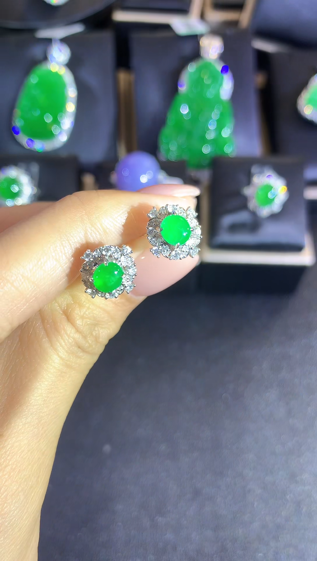 【闪购商品】翡翠耳饰18K金镶嵌a177     