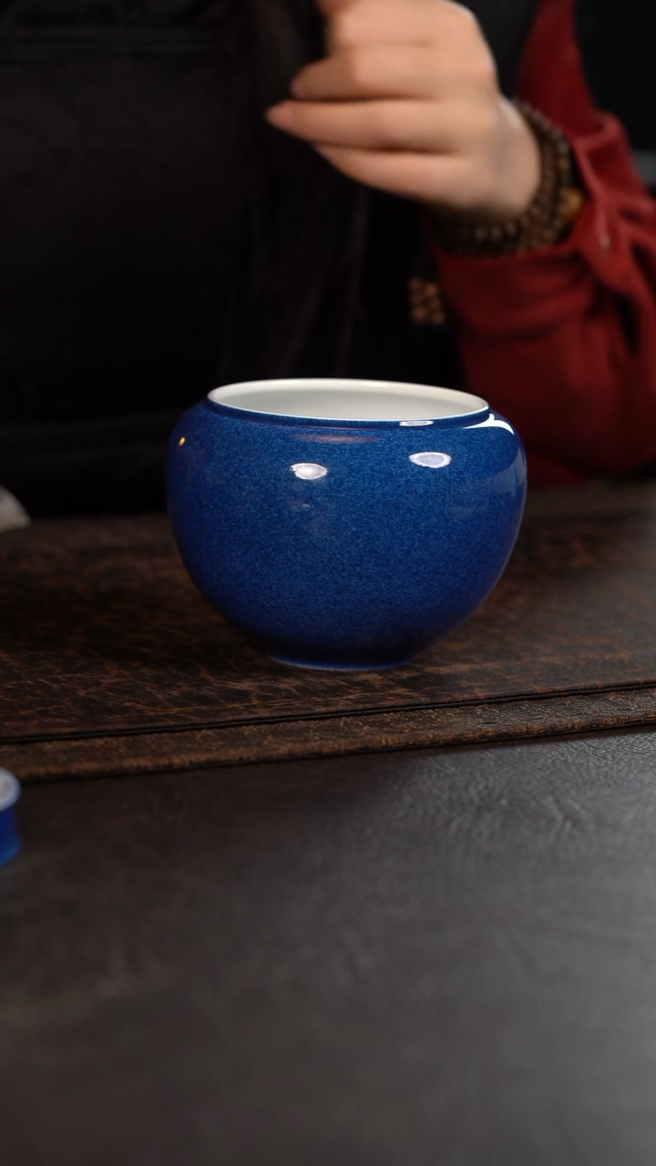 【闪购商品】杯初蓝舍洒蓝纯色苹果水洗