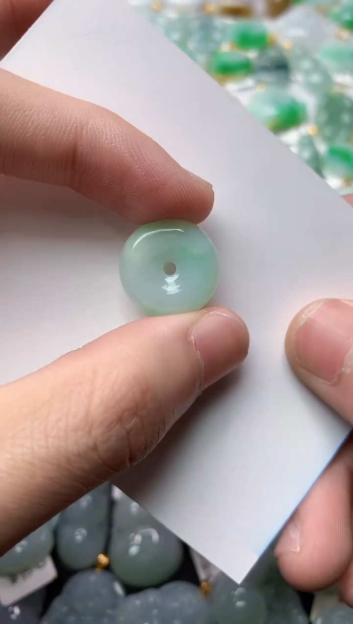 【闪购商品】翡翠颈饰未镶嵌2............