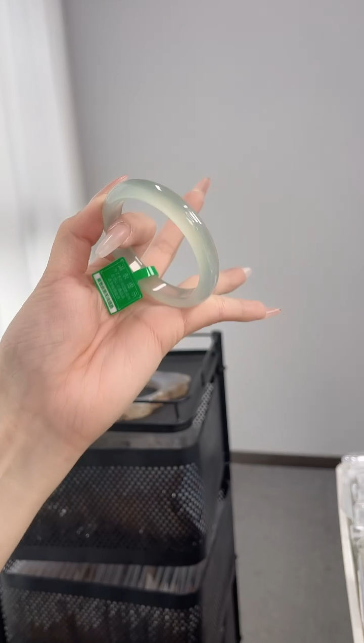 【闪购商品】玛瑙/玉髓手镯未镶嵌52-53圈