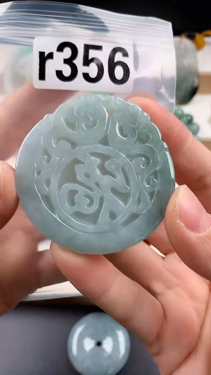 颈饰未镶嵌翡翠天然翡翠吊坠挂件