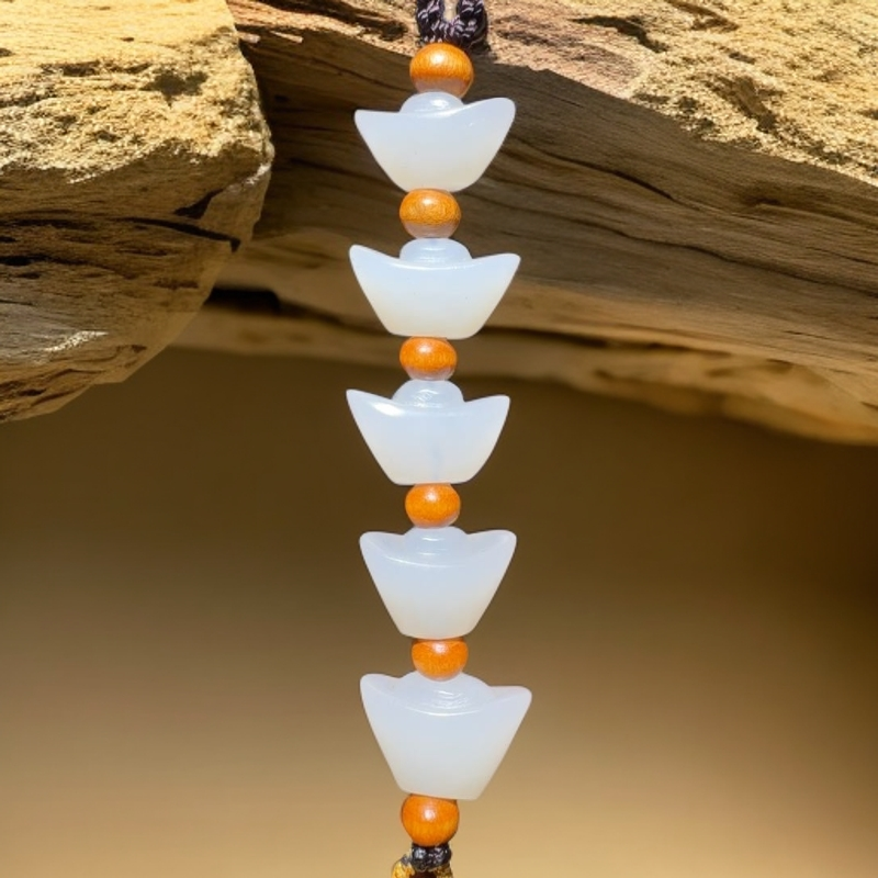 和田玉未镶嵌车挂