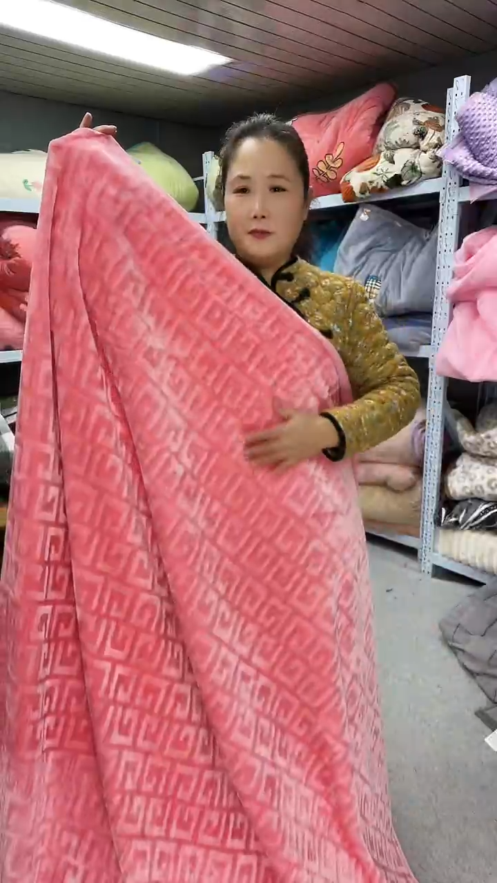 牛奶绒200+230毛毯