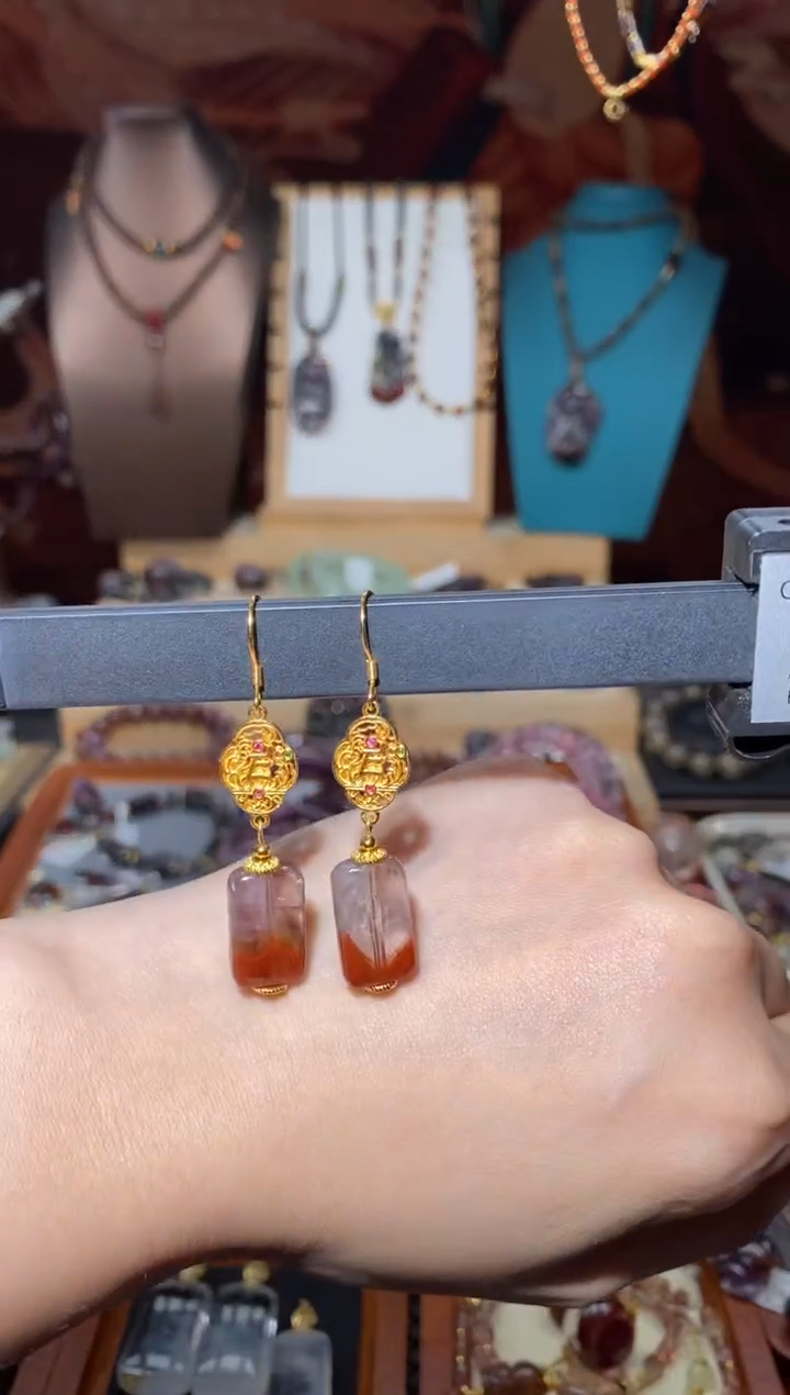 【闪购商品】水晶耳饰未镶嵌红极光