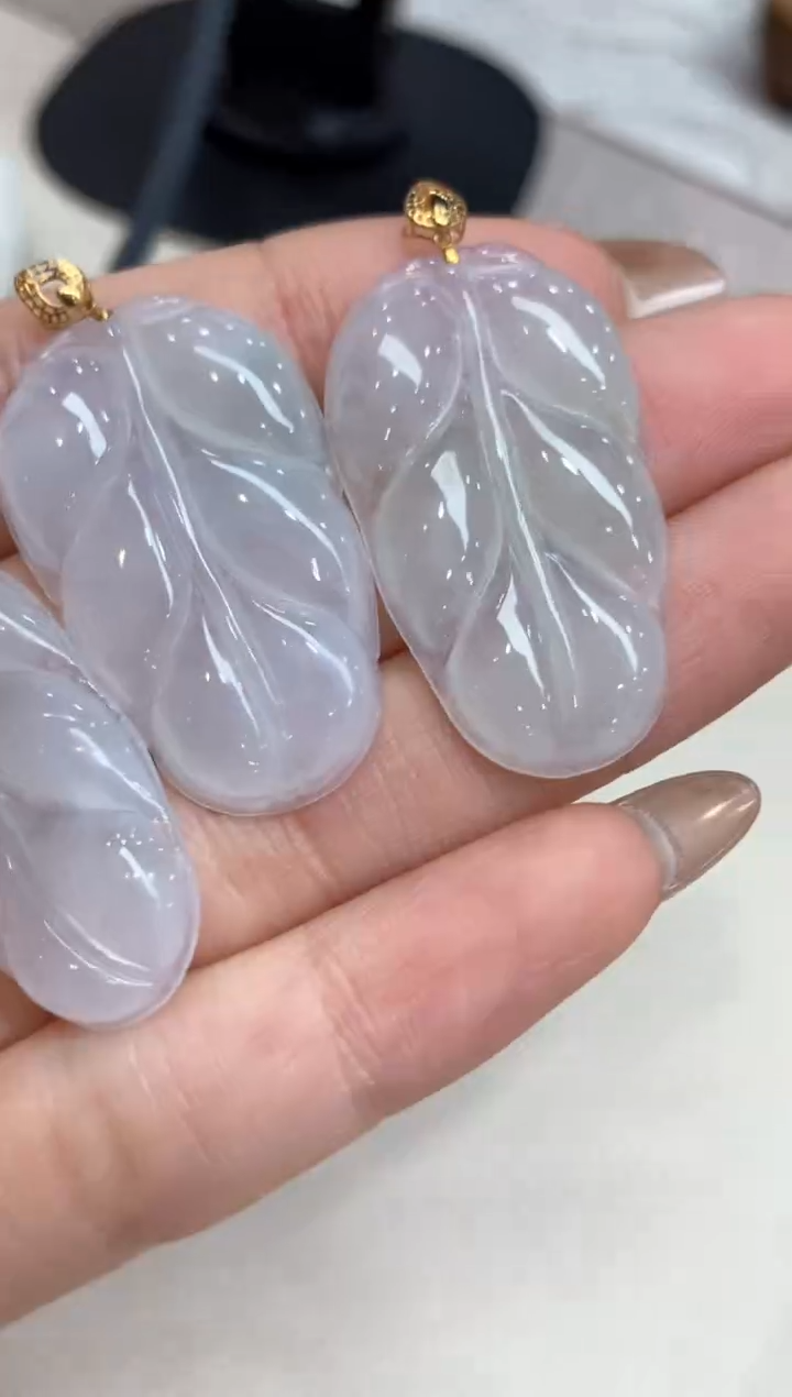 【闪购商品】翡翠吊坠(不含链)18K金镶嵌叶子多样性发货1件