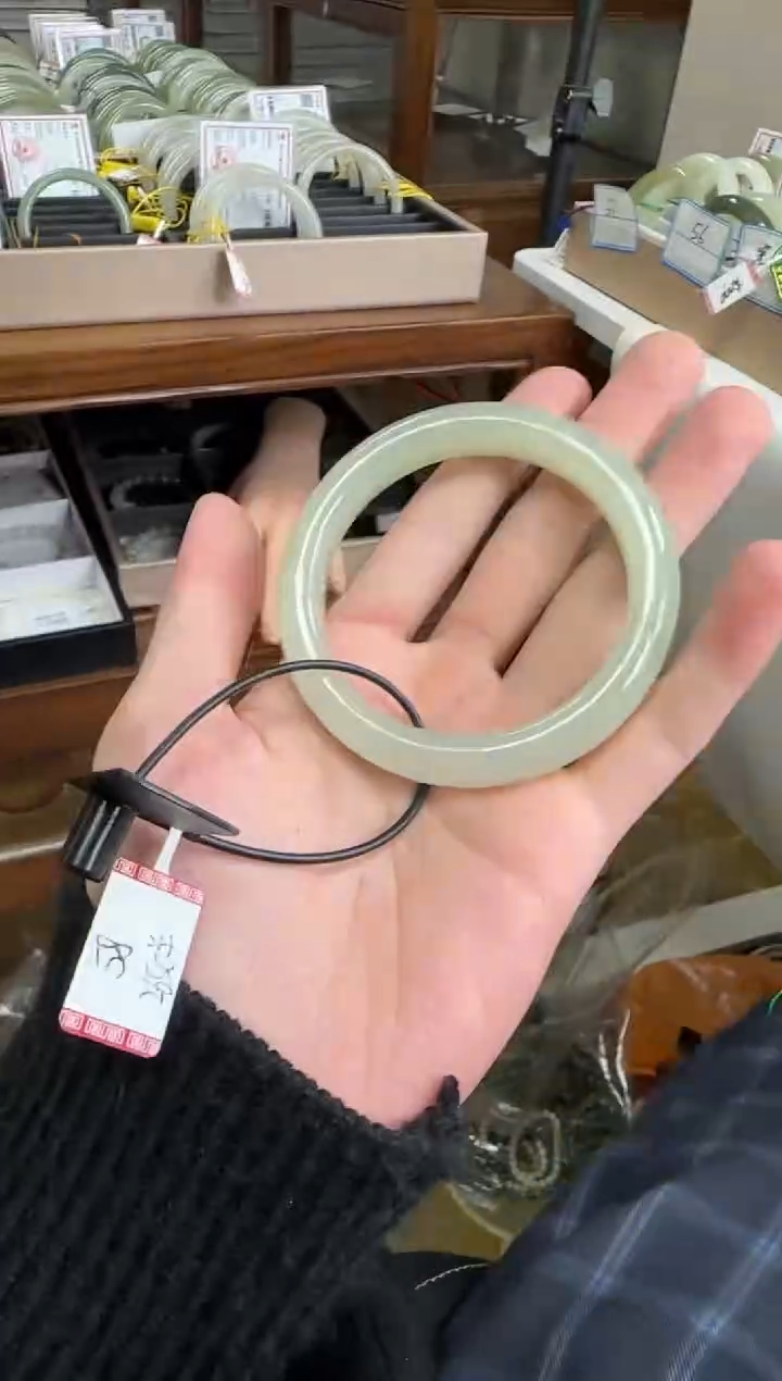 未镶嵌手镯和田玉58