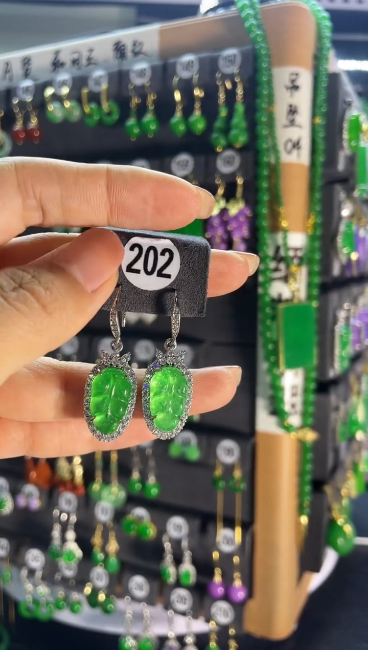 【闪购商品】翡翠耳饰银S925镶嵌202...