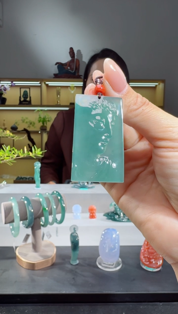 吊坠(不含链)未镶嵌翡翠佛观天下（多样性发其一）