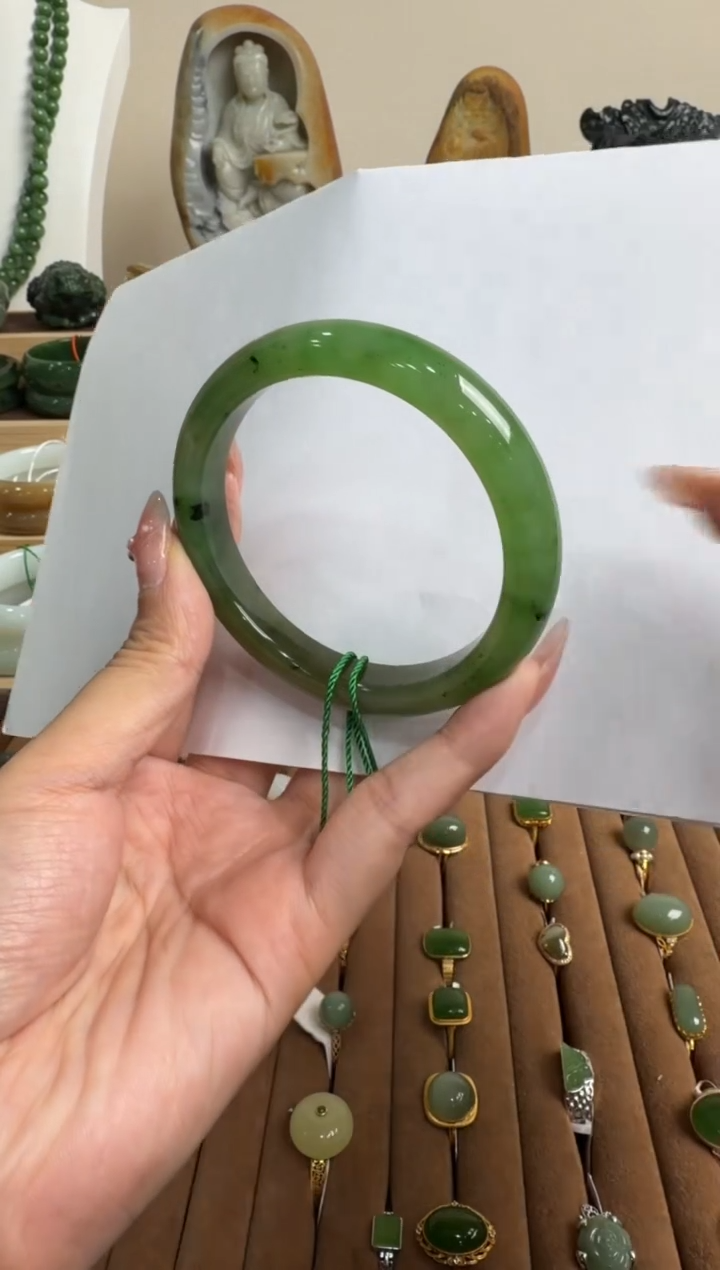 颈饰未镶嵌和田玉手镯61