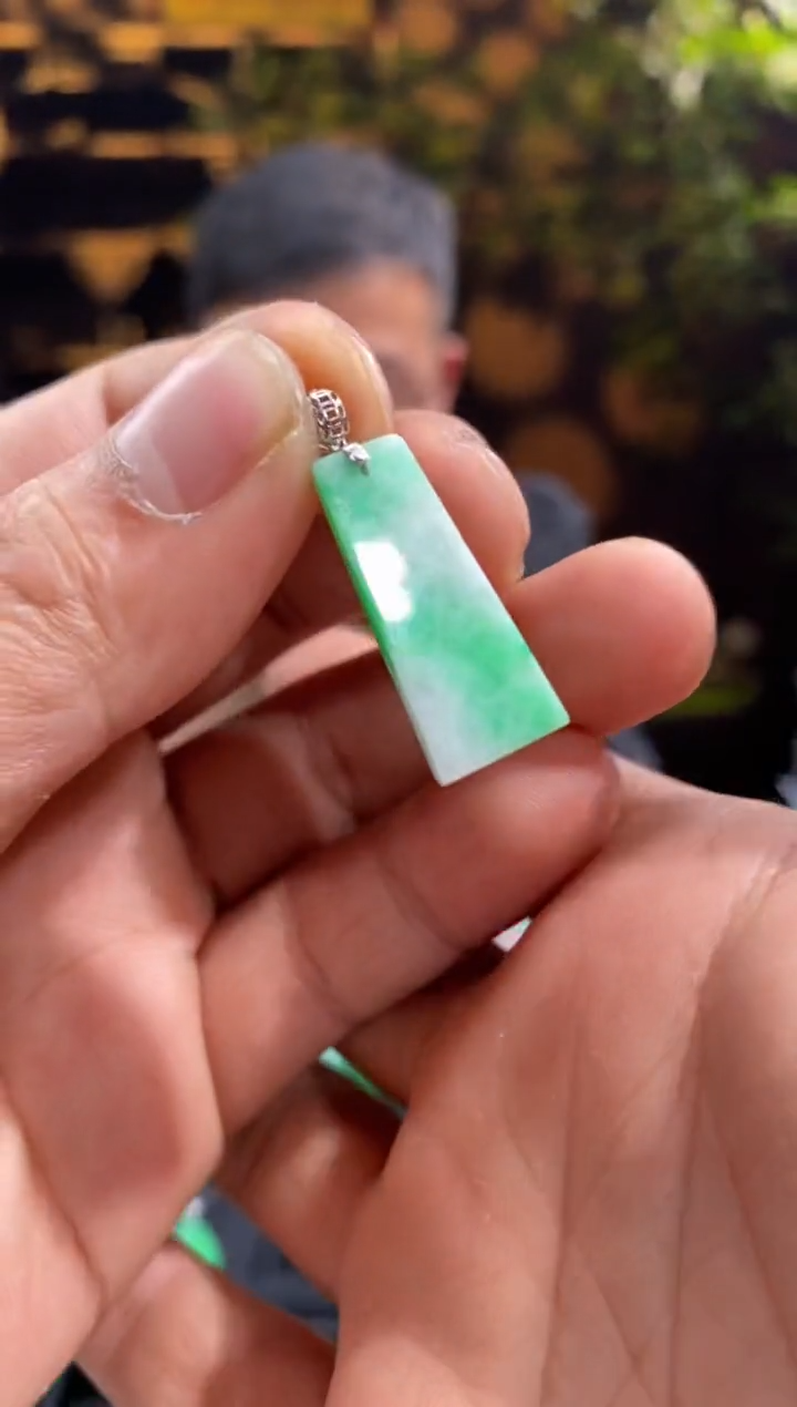 【闪购商品】翡翠吊坠(不含链)18K金镶嵌k0044-天然翡翠a货吊坠