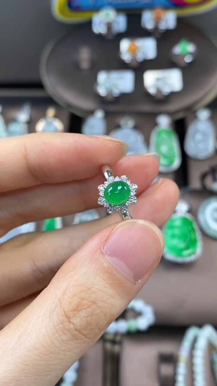 【闪购商品】翡翠18K金镶嵌戒指翡翠戒指