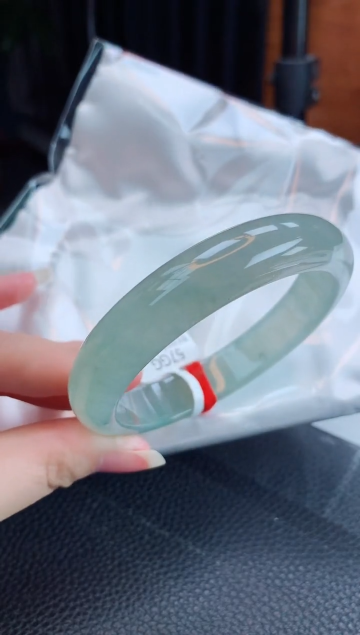 【闪购商品】翡翠手镯未镶嵌缅甸天然翡翠A货手镯