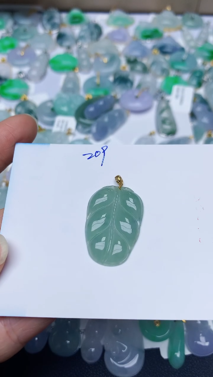 【闪购商品】翡翠颈饰18K金镶嵌天然翡翠A货  