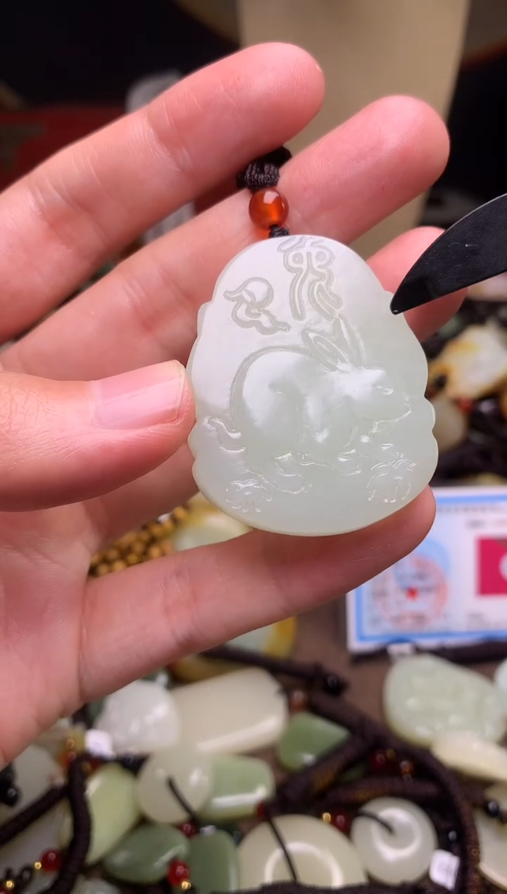 颈饰未镶嵌和田玉新疆料青海料清水和田玉吊坠