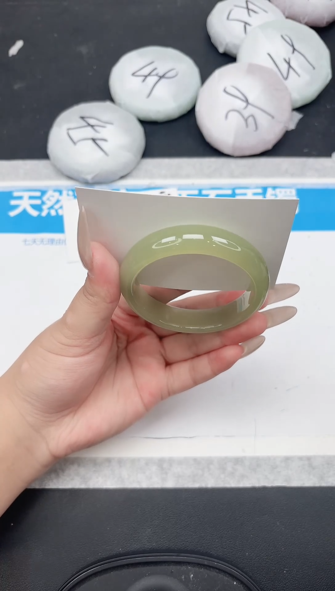 女款工艺手镯A101-52.6