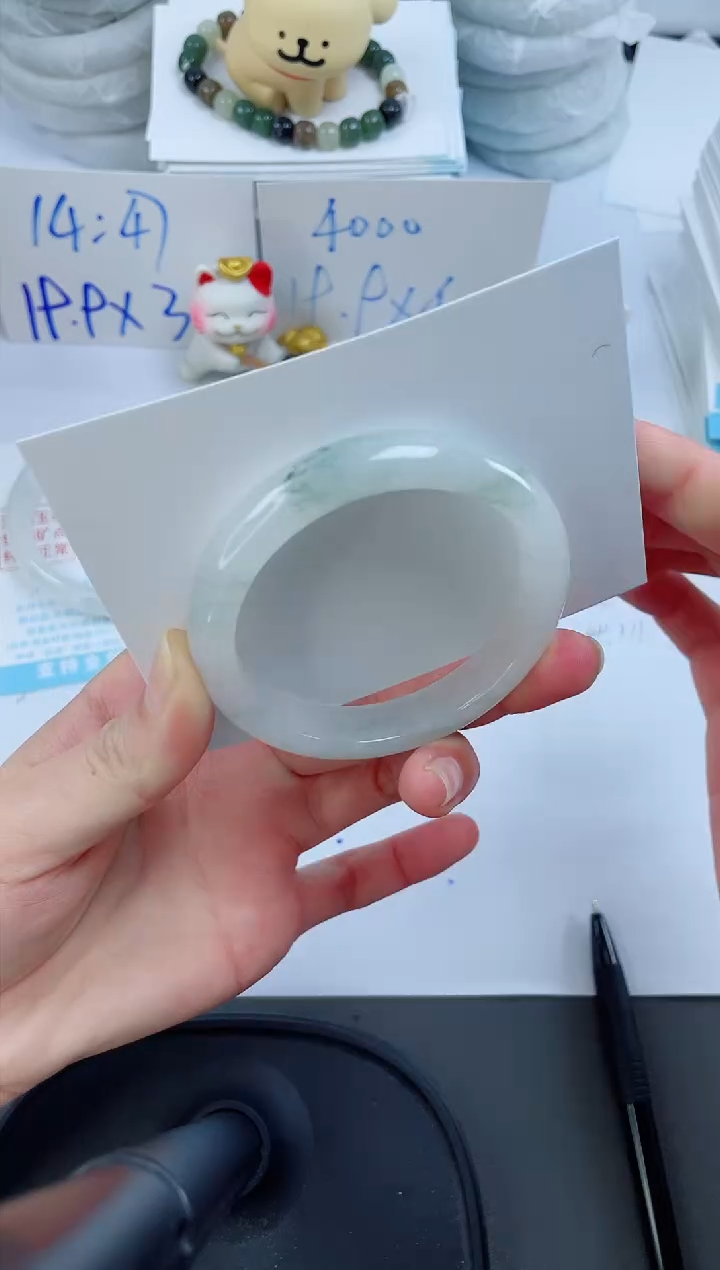 【闪购商品】石英质玉手镯未镶嵌676-52.5