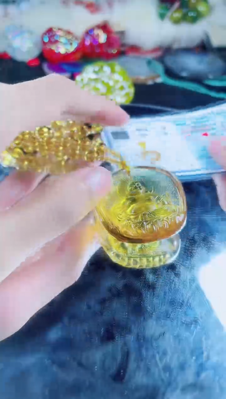 未镶嵌菱锰矿颈饰弥勒佛吊坠