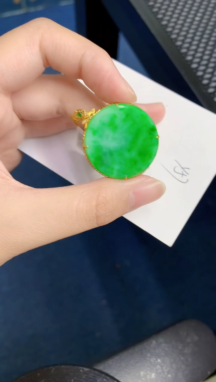 【闪购商品】翡翠颈饰18K金镶嵌000000000