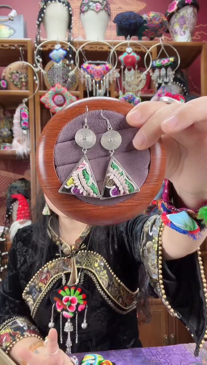 织绣耳环36甜甜家