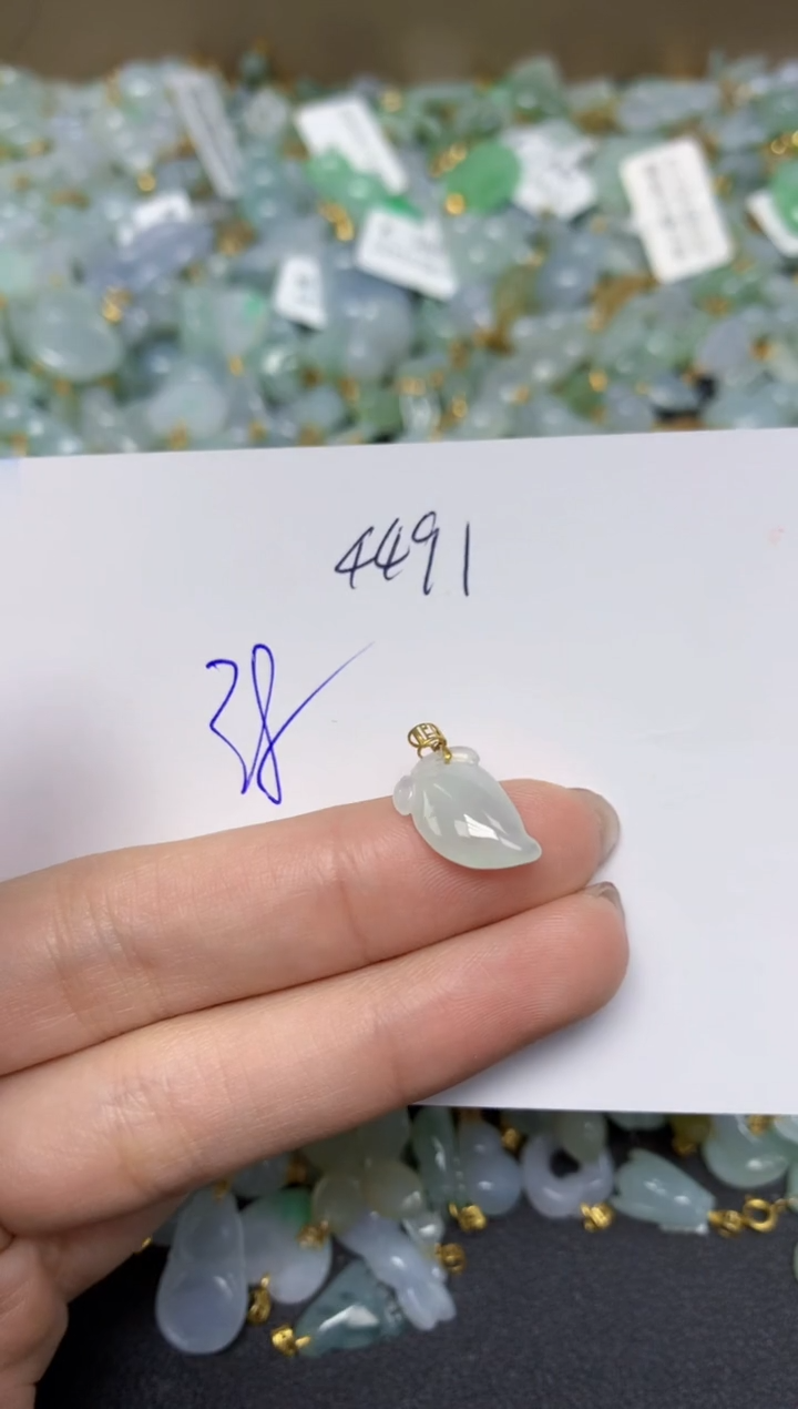 【闪购商品】翡翠颈饰18K金镶嵌天然翡翠A货