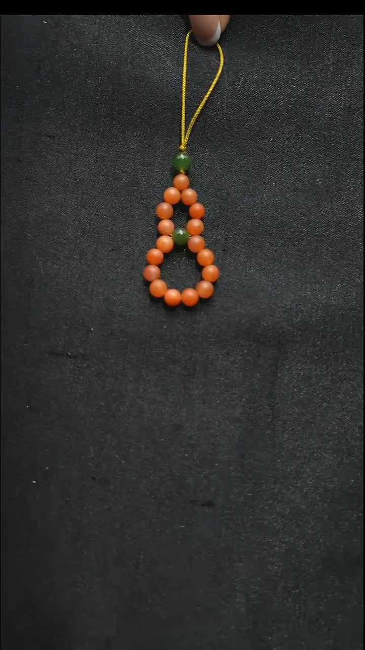 未镶嵌和田玉手机链刘*能未镶嵌 和田玉 手机链 刘*能