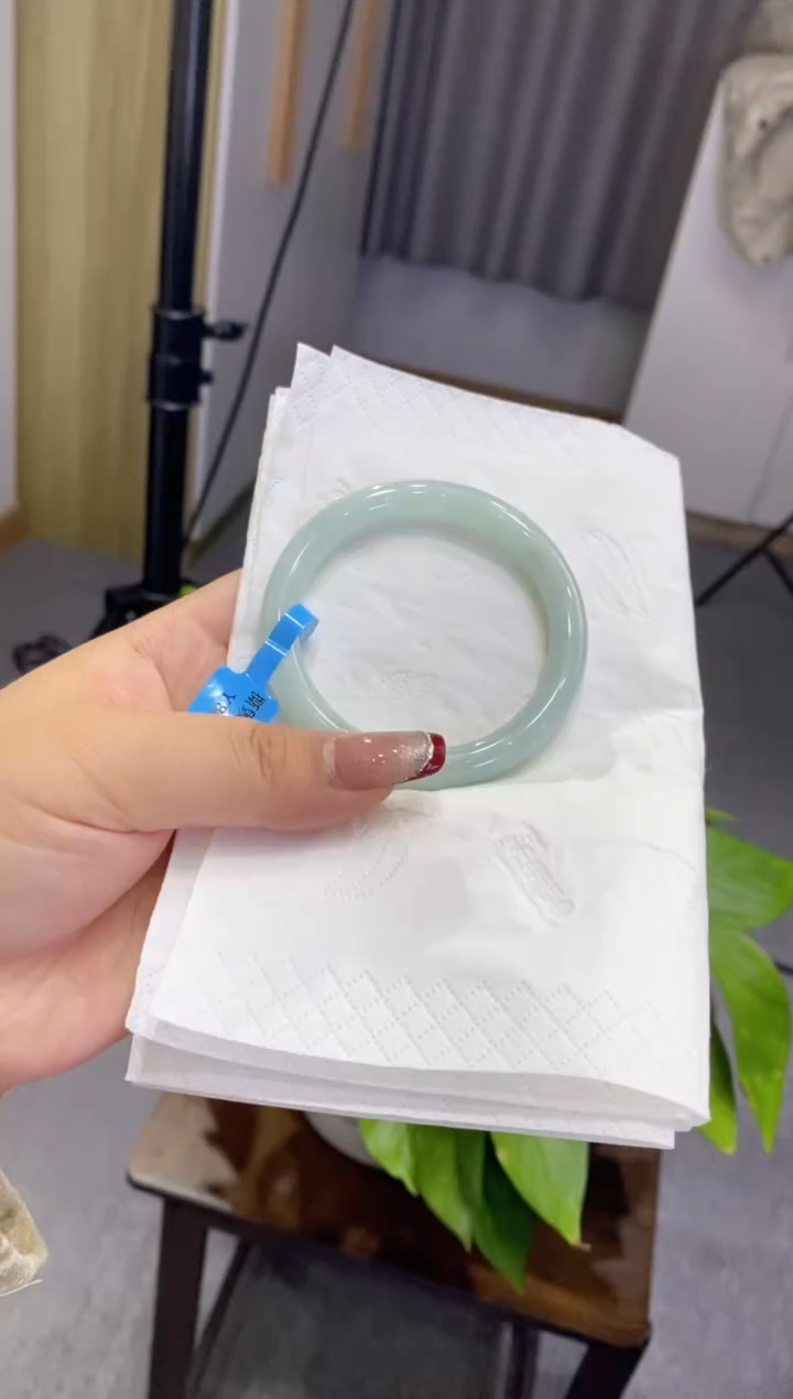 【闪购商品】翡翠手镯未镶嵌00000682