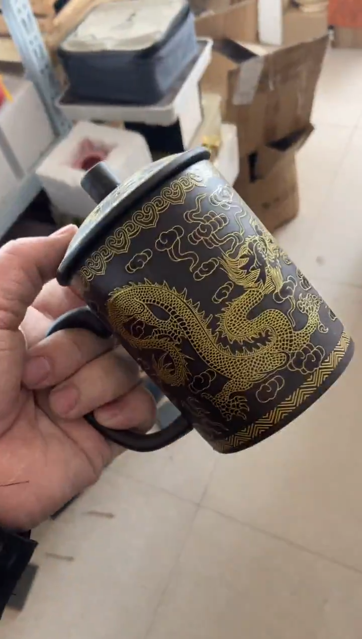 杯无运费险不带礼盒略有瑕疵有点脏介意勿拍