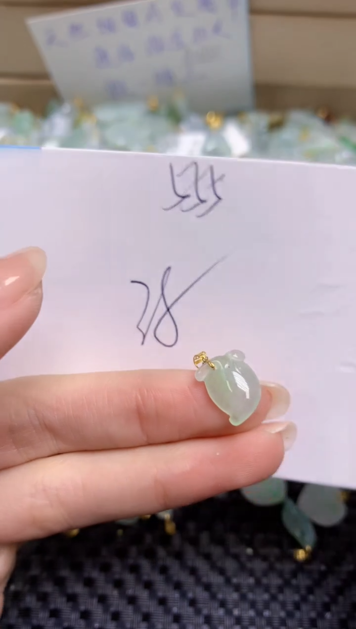 【闪购商品】翡翠颈饰18K金镶嵌天然缅甸A货翡翠