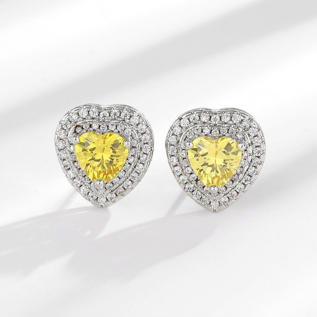 钛钢珐琅耳饰 黄钻耳钉