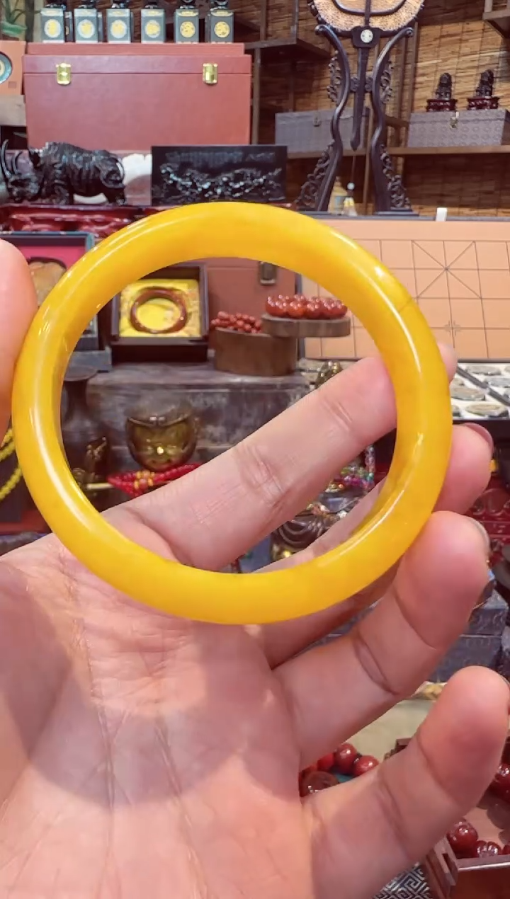 【闪购商品】蜜蜡手镯未镶嵌