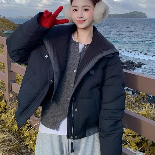 593#2025新款毛线披肩女短款冬季时尚宽松设计感可拆卸羽绒服外套