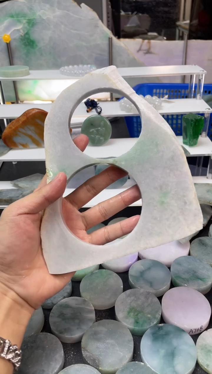 【闪购商品】翡翠挂件未镶嵌N翡翠边角