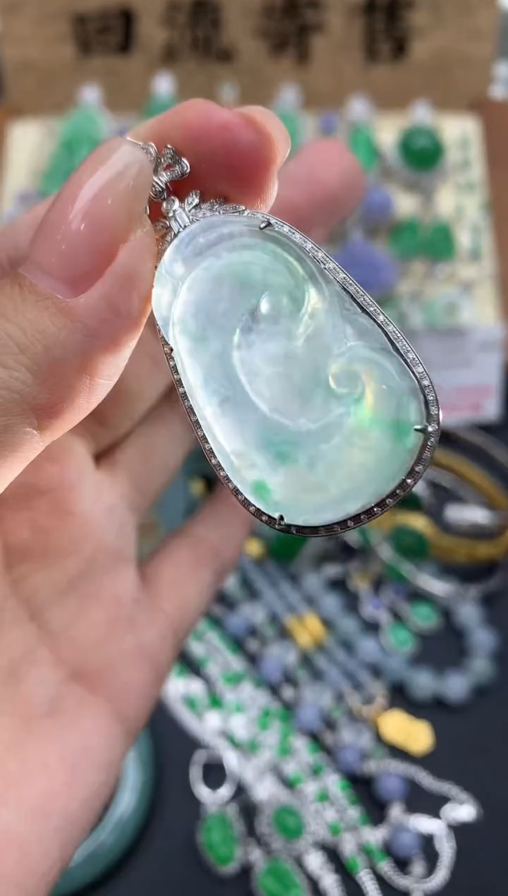 【闪购商品】翡翠颈饰18K金镶嵌512-中国好珍宝